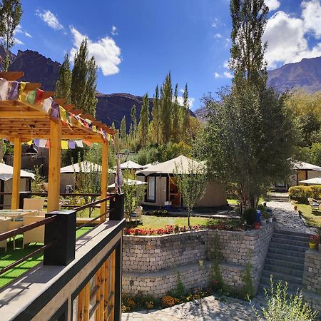 Mystique Meadows Earth Homes Hundar Eksteriør billede
