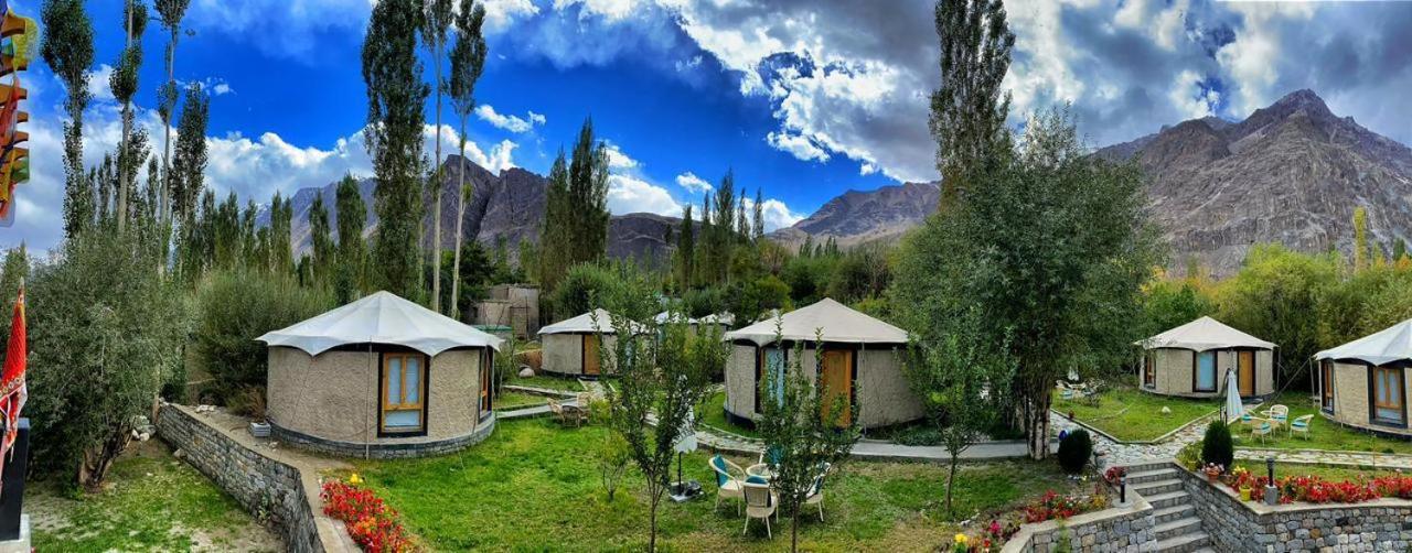 Mystique Meadows Earth Homes Hundar Eksteriør billede